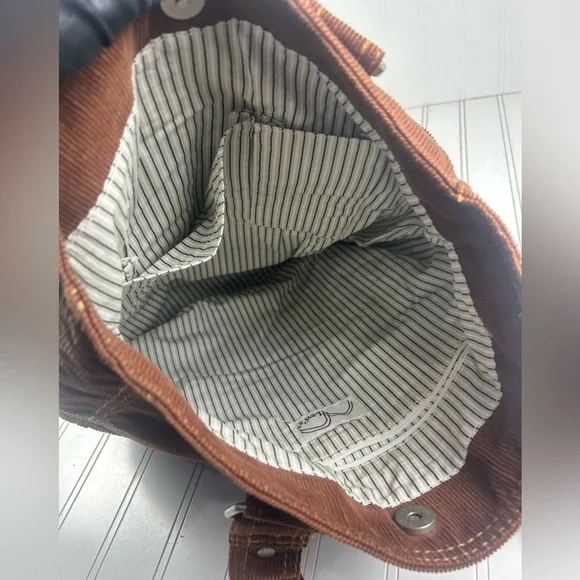 Leviโs Vintage Y2K Brown Corduroy Tote Bag Embroidered Front Pockets Unisex - Picture 6 of 10